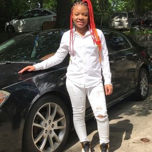 Meet your Posher, Philnia